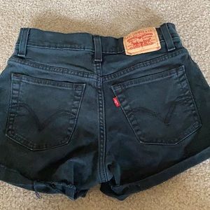Black Levi’s Cutoff Shorts